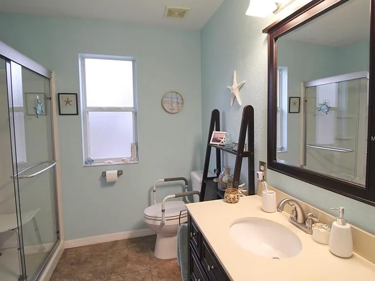 123 Pinewood Ct — Photo 13