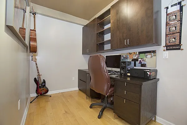 Sold by Nest Seekers International | media 30