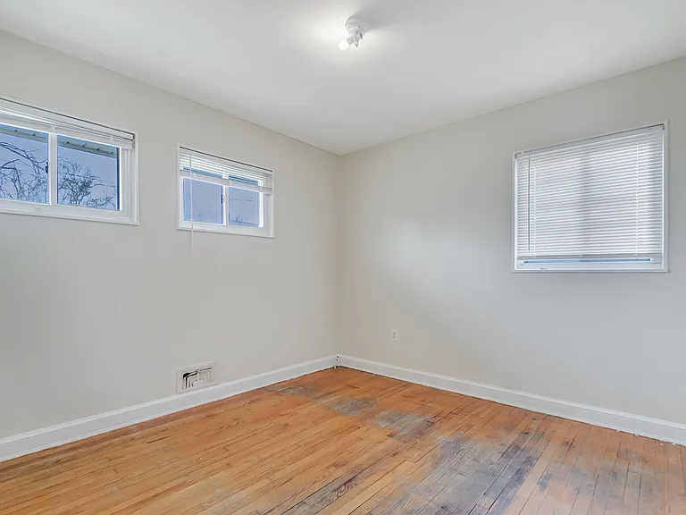 4905 Whitfield Chapel Rd — Photo 18