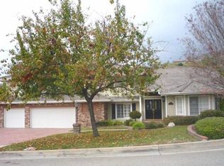 2111 Meadowbrook Ln, Glendora, CA 91741