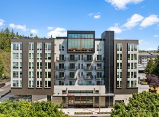 Hue Apartments, Redmond, WA 98052
