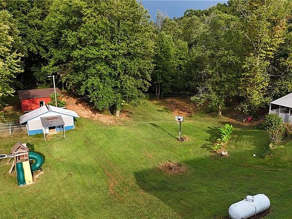 5th image of 1098 Red Brush Rd
