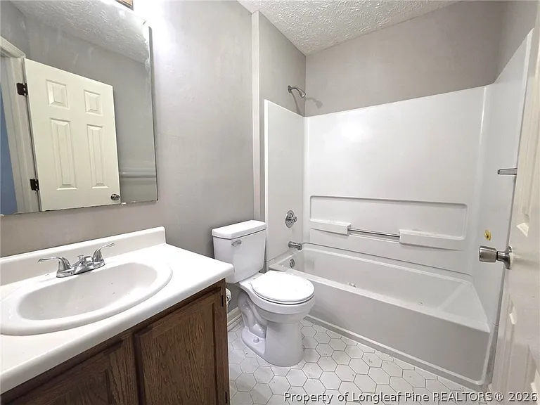 6900 Saint Julian Way — Photo 28