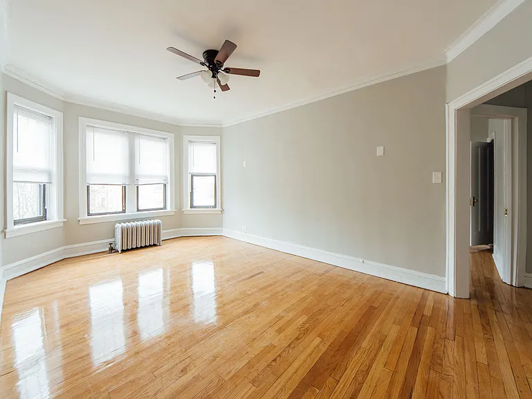 2332 Unit B3, 2BD - Living Area