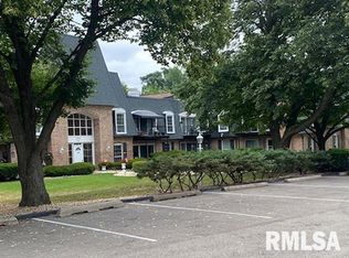 4900 N Knoxville Ave APT 205A, Peoria, IL
