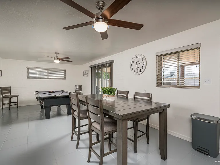 Dining/Kitchen