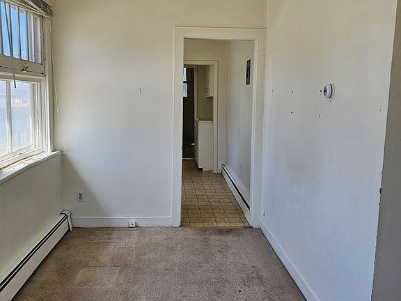 3rd image of 2008 Van Lennen Ave #1