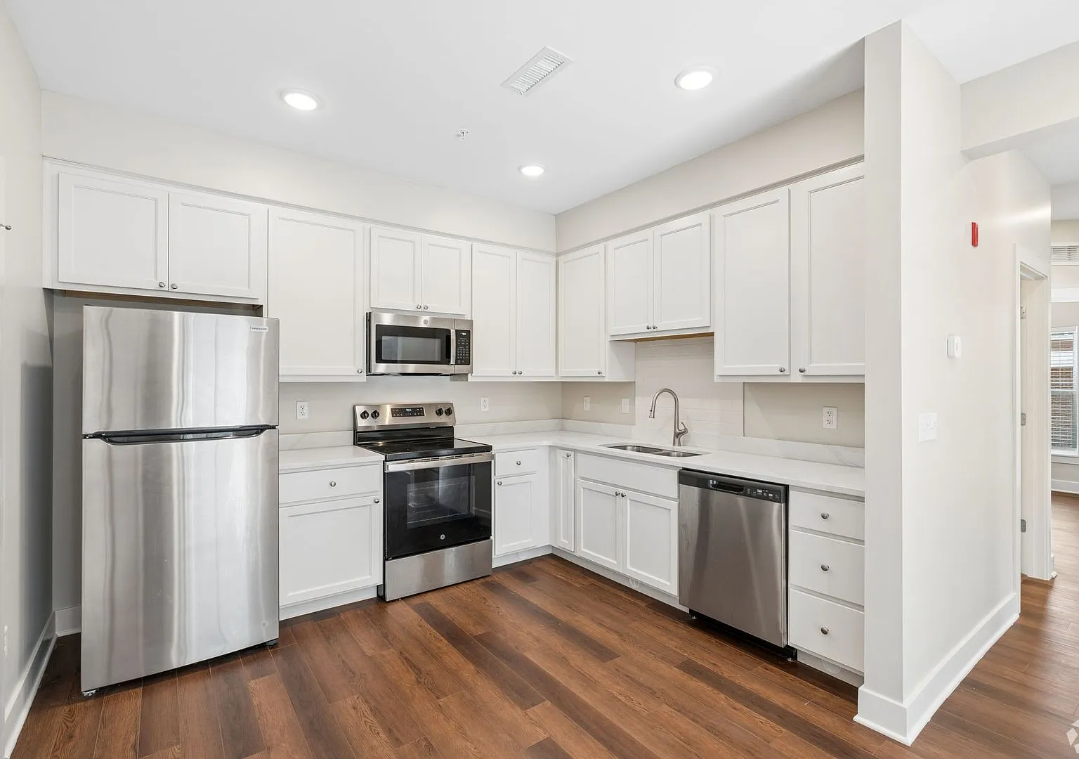 2100 Corona Rd — Photo 4