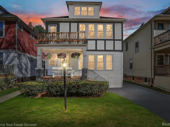 1322-1324 Wayburn St, Grosse Pointe Park, MI 48230