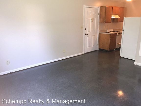 4th image of 3124 Vermont Ave #1