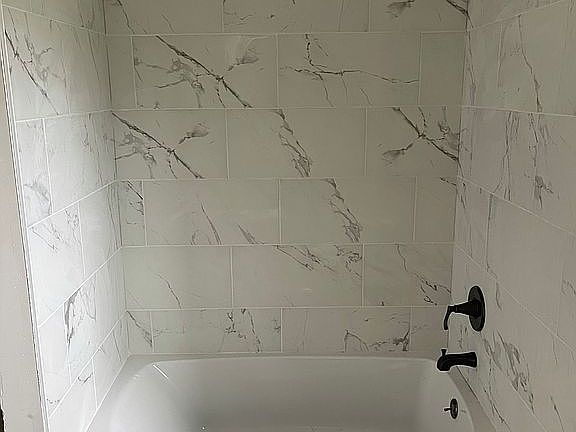 2nd image of 606 Highland Dr