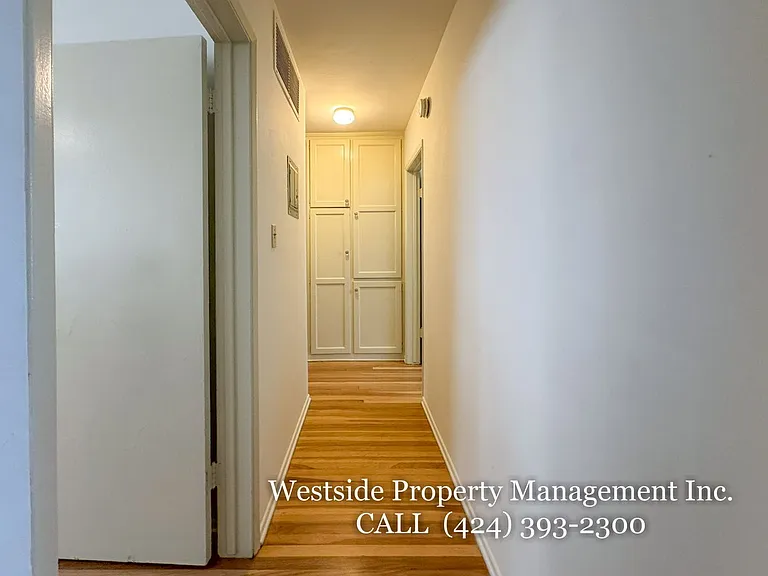 244 S Doheny Dr #244A — Photo 11