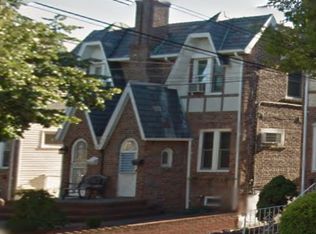 5916 70th St, Maspeth, NY 11378
