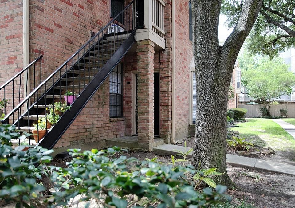1st image of 2255 Braeswood Park Dr APT 287