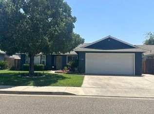 1183 W Glenn Ct, Porterville, CA 93257