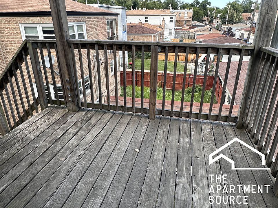 2nd image of 1307 N Lawndale Ave APT 2R