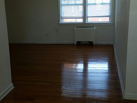3rd image of 4027 Rocky River Dr APT 25