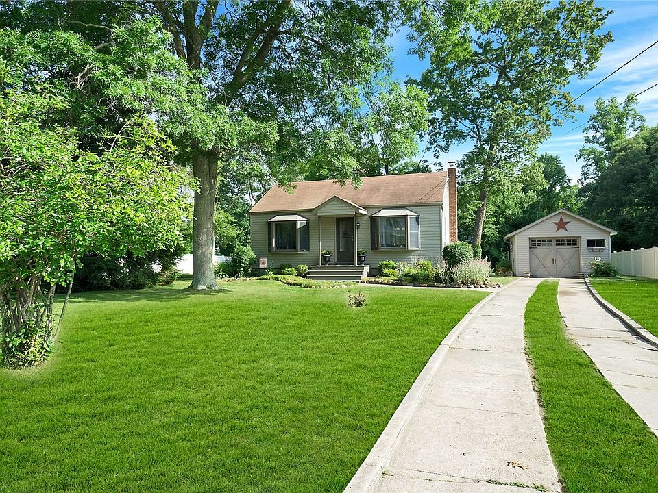 1st image of 258 Lilac Ln