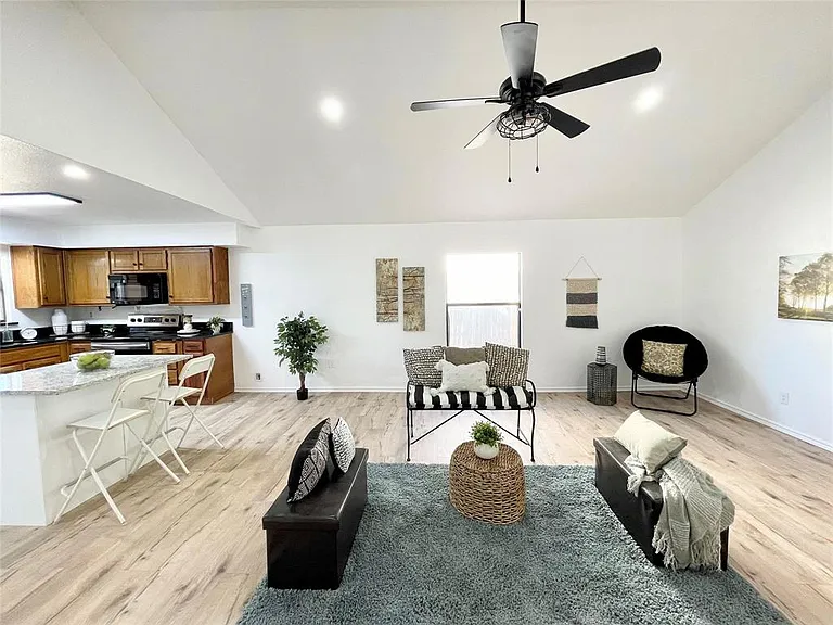 5704 Sterling Green Trl — Photo 25