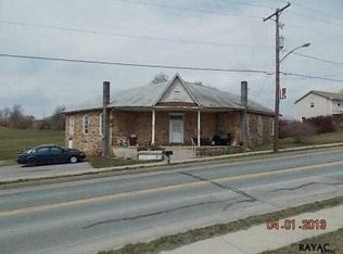 12 Main St, Yorkana, PA 17406