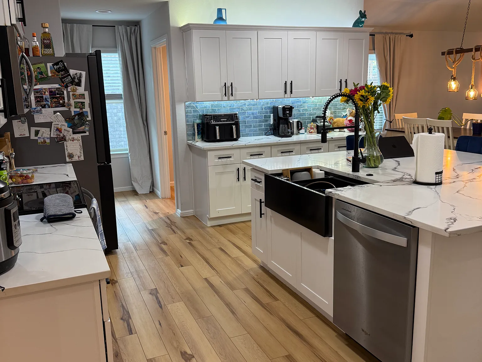 4 bed, 2079 sqft, $2,349 — Photo 4