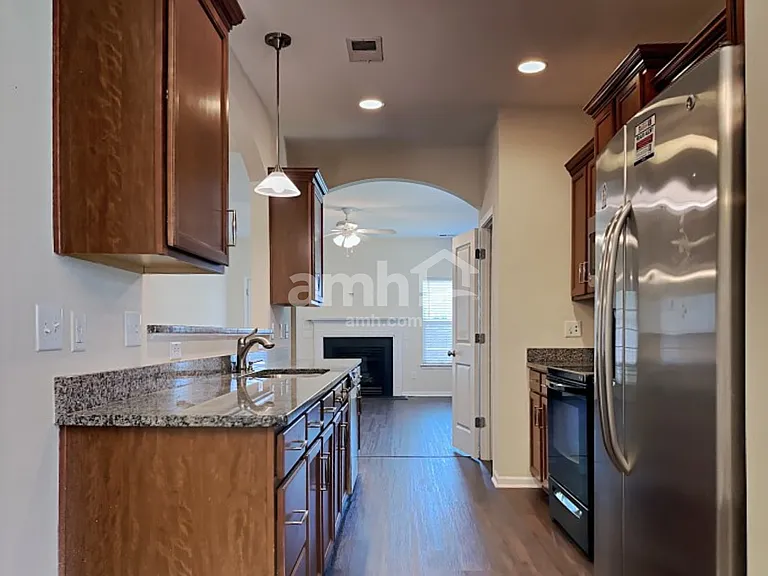 9469 Bethsaida Ct — Photo 3