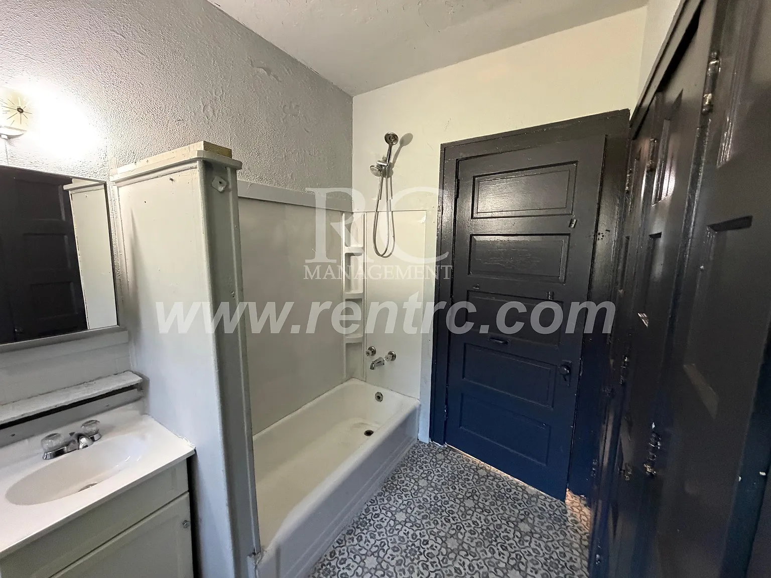 2 bed, 950 sqft, $795 — Photo 3