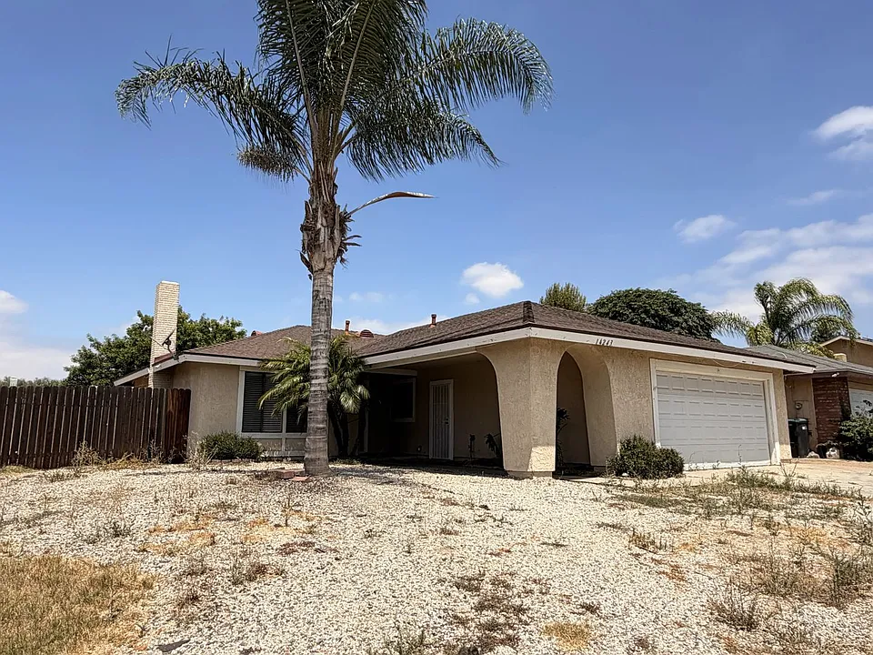 14243 Perham Ct