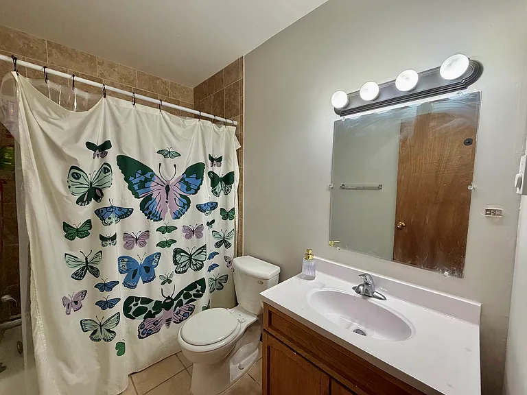 1505 Ward Ave #11 — Photo 6