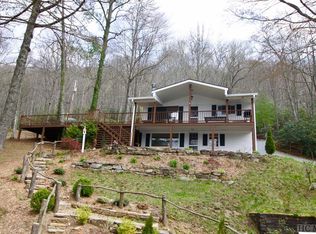 278 Scenic Lake Ln, Cullowhee, NC 28723
