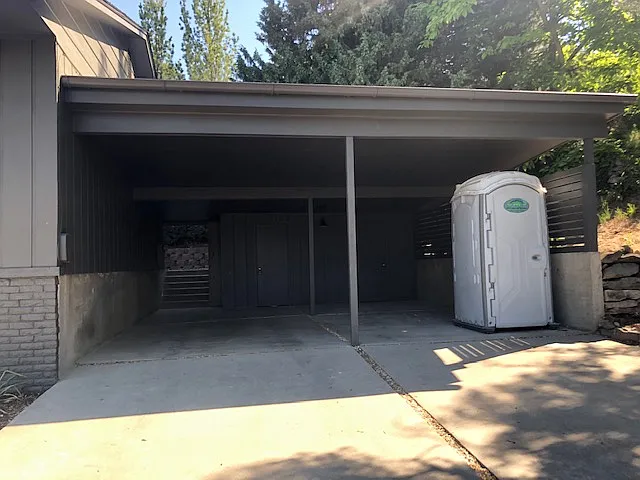 1406 E Hays St — Photo 15