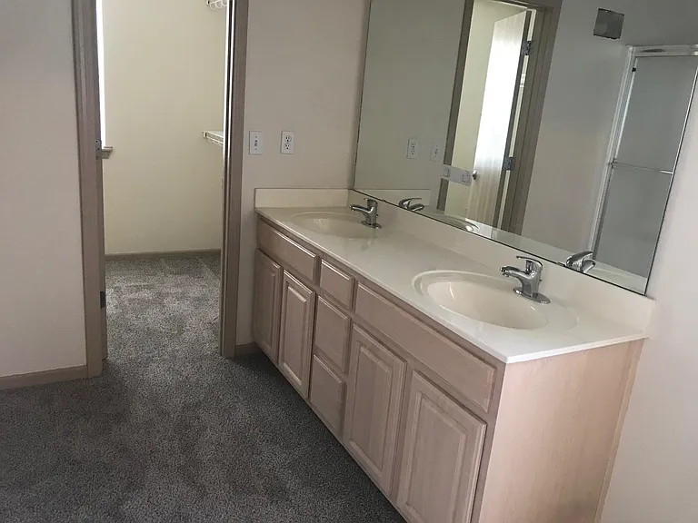 9844 N Lewis Ave — Photo 8