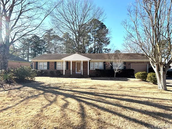 104 Beechwood Dr, Roanoke Rapids, NC 27870