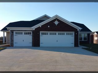 147 Vineland Parkway Dr, Vine Grove, KY 40175