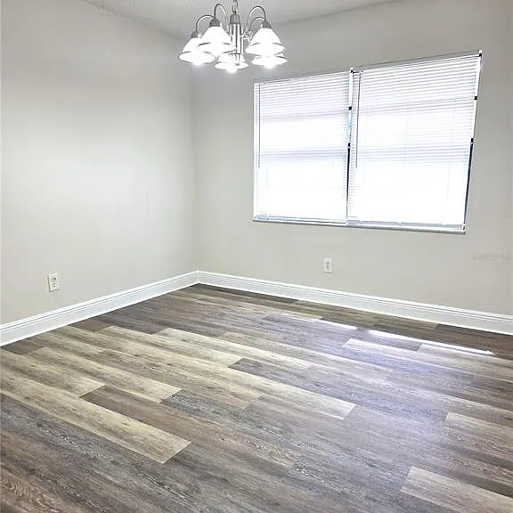 10410 N Ojus Dr — Photo 6