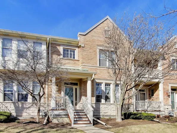 2616 Goldenrod Ln, Glenview, IL 60026