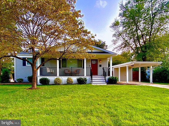 2nd image of 6811 Kingwood Dr