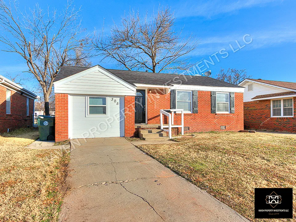 305 W Marshall Dr