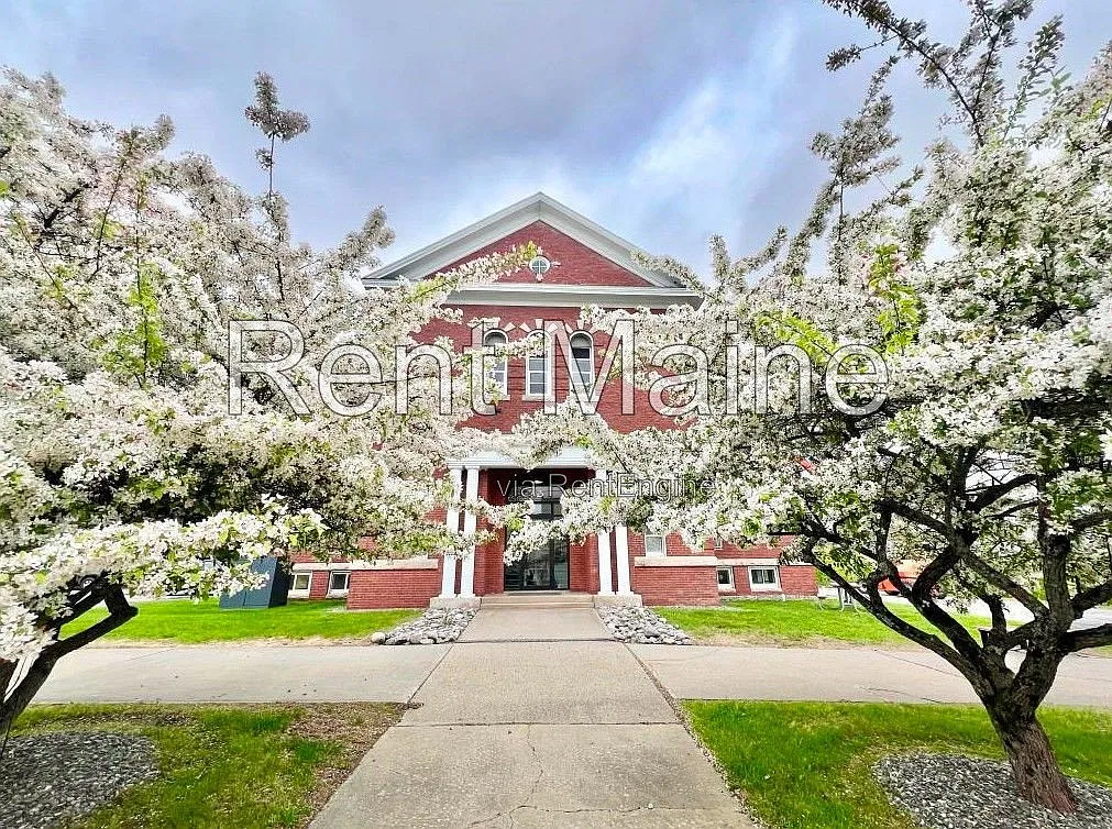 1 bed, 75 sqft, $450 — Photo 4