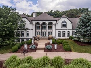 526 Salem Heights Dr, Gibsonia, PA