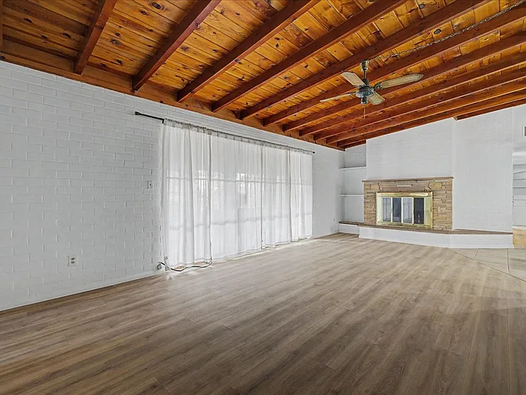 6222 E Eli St — Photo 5