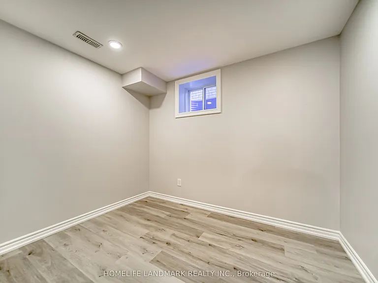 294 Valermo Dr — Photo 35