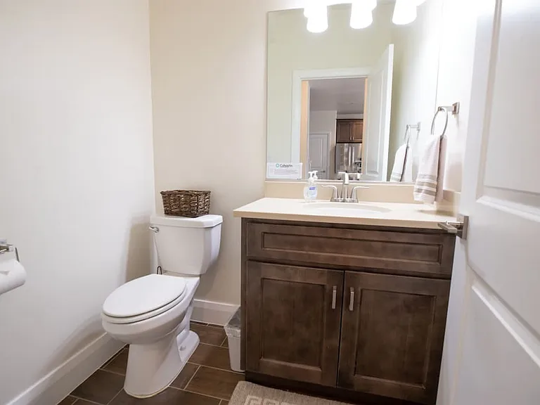 N 2020 W — Photo 11