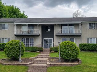 67460 Van Dyke Rd #10, Washington, MI 48095
