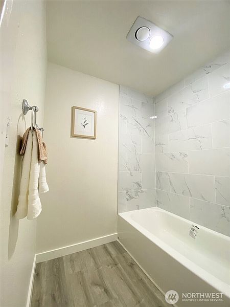 4th image of 9302 Redmond Woodinville Rd NE #206