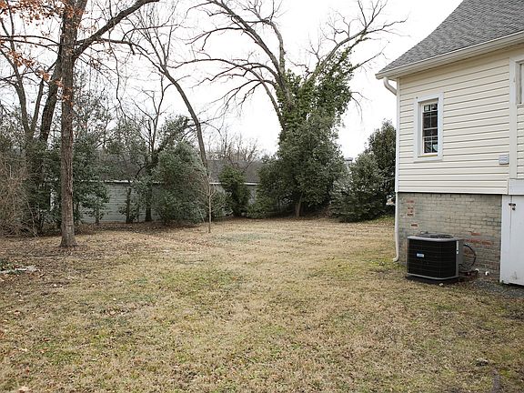 3rd image of 407 N Cedar St #A