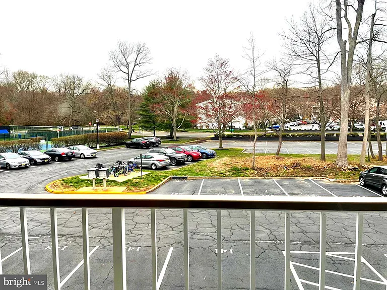 16 Aspen Ct #16 — Photo 3
