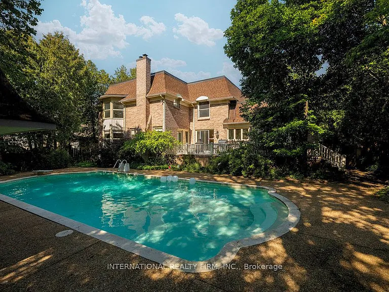122 Willingdon Rd — Photo 42