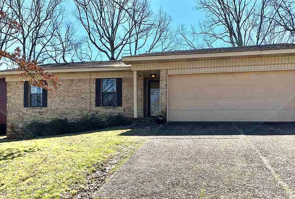 1st image of 206 Elwood Dr