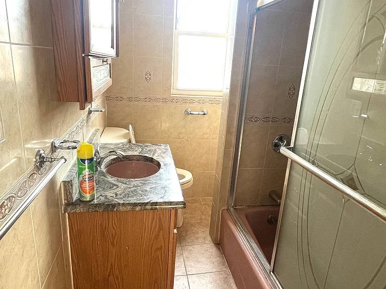 15 Locust St #3 — Photo 7
